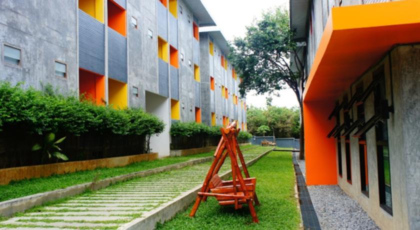 Отель Plutaluang Hill Hotel