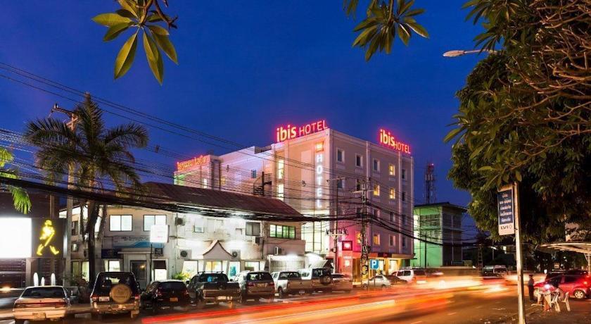 Отель ibis Vientiane Nam Phu