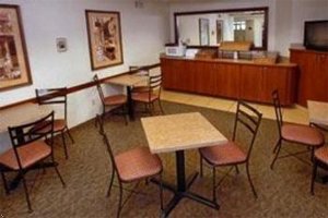 Отель Sleep Inn Airport Boise