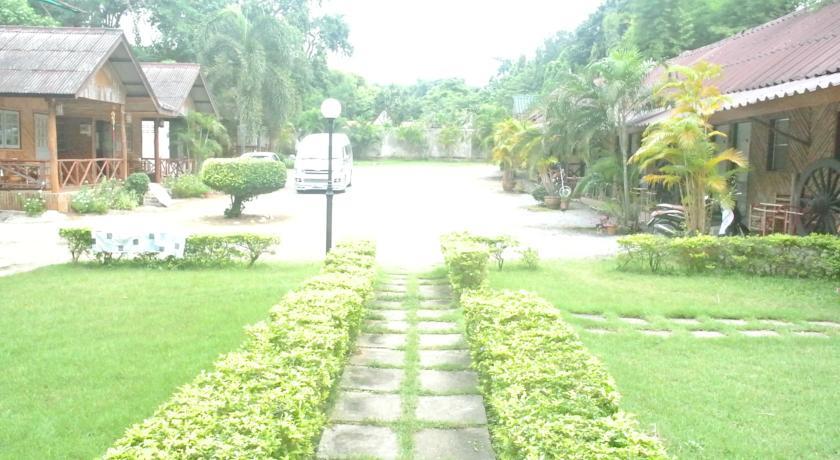 Отель Sugar Cane Guesthouse 1
