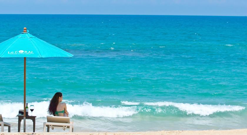 Отель Le Coral Hideaway Beyond Phuket