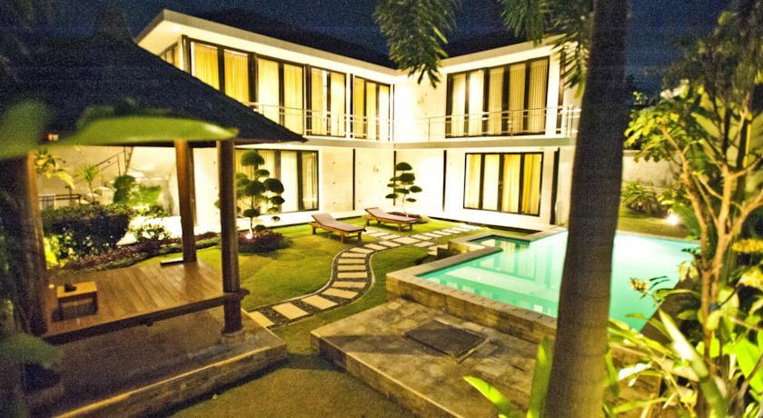 Отель Bali White Villa