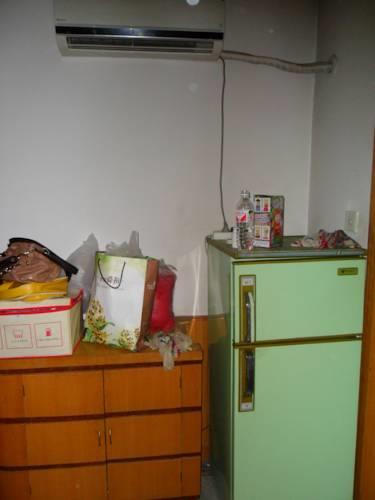 Хостел Jinri Friendship Apartment Hongjialou Road