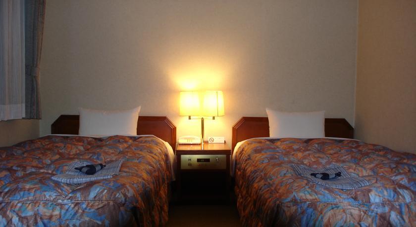 Kanayama Plaza Hotel