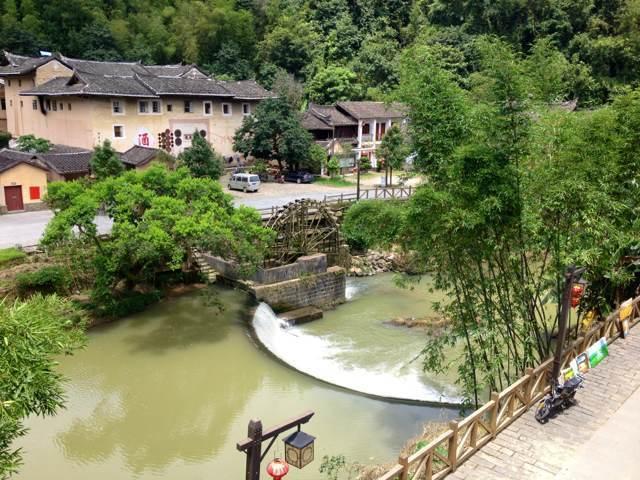 Отель Longyan Yongding Tulou Mengtian Inn