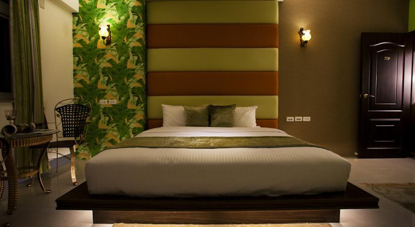 Отель Royalview B&B