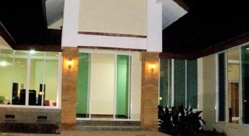Lada Pool Villa