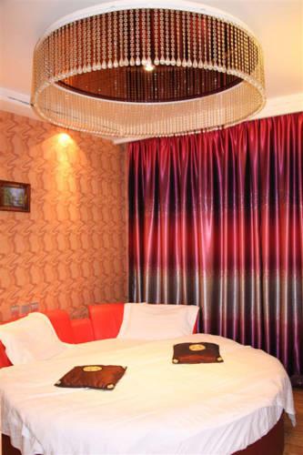 Отель Longhua Hotel