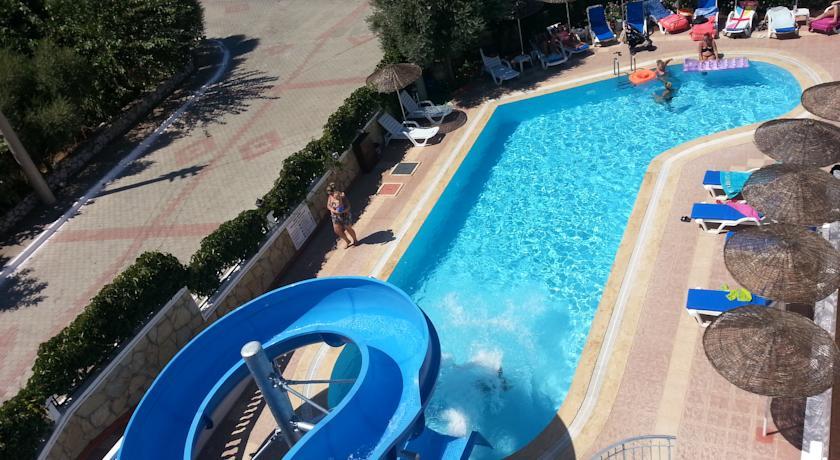 Апартаменты Champagne Apartments