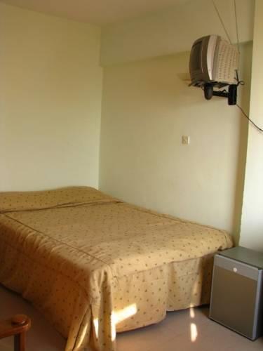 Отель Konuk Hotel