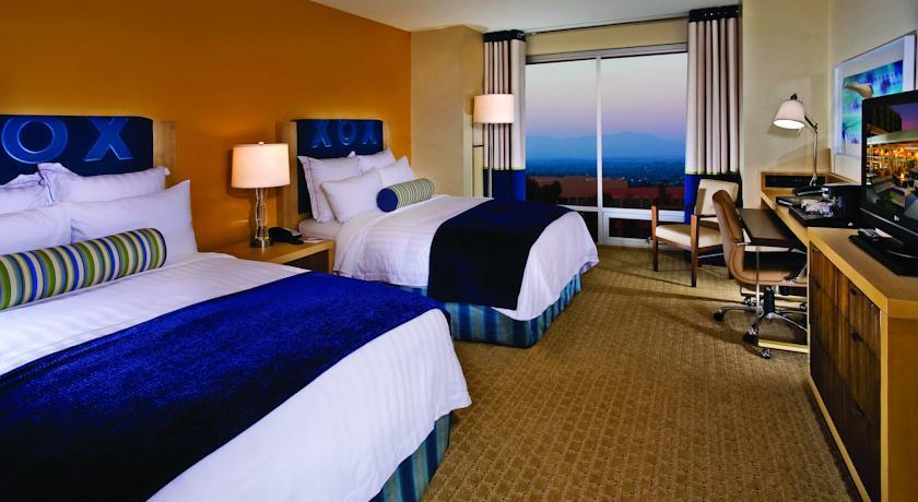 Отель Renaissance Clubsport Aliso Viejo Hotel
