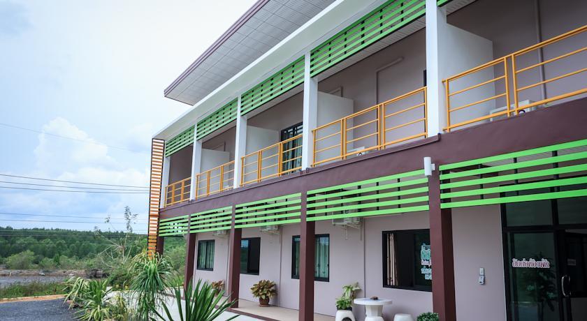 Отель Chaison Hill Resort