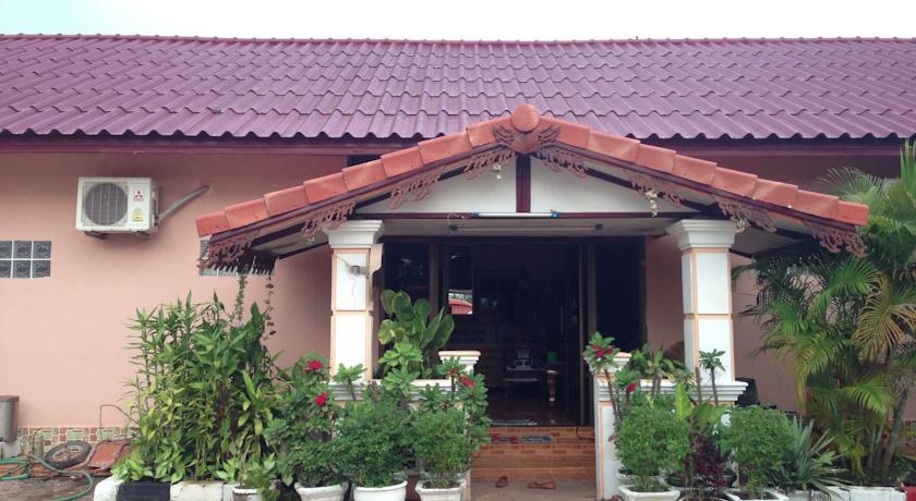 Гостевой дом Phanthong 2 Guesthouse