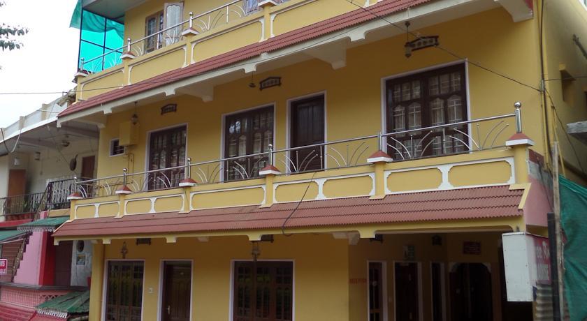 Отель Three River Paradise Inn
