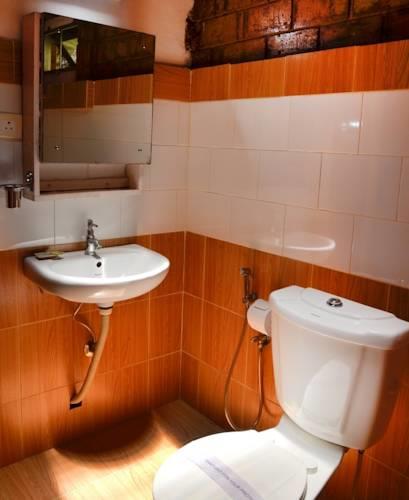 Отель Mitra Hermitage Ayurveda Residency