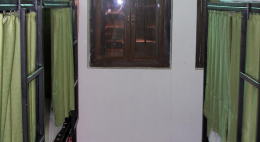 Roommates Penang Hostel