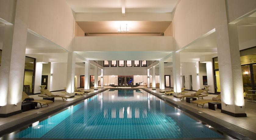 Отель Shinagawa Beach Hotel