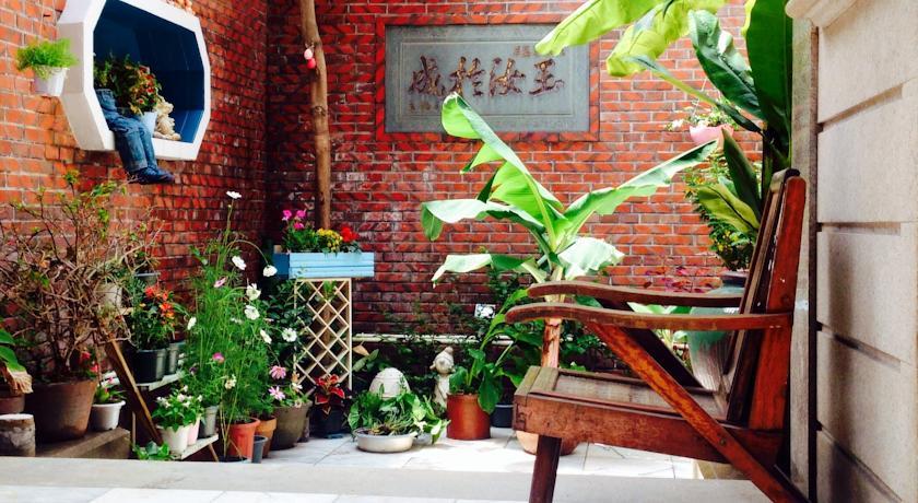 Хостел U-shore Hostel