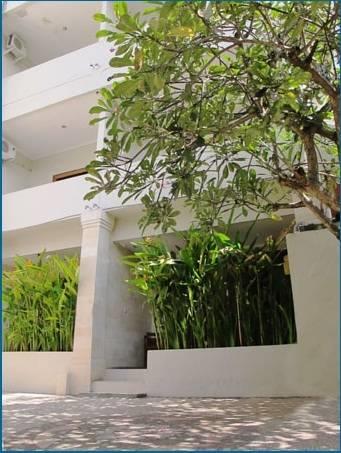 Sus Cottages and Spa Legian