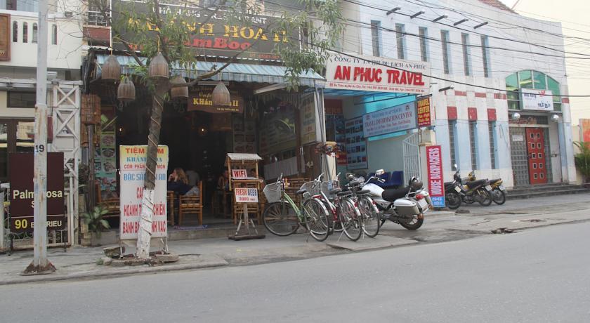 House Backpackers