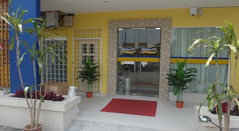 Отель Suns Inns Hotel Equine, Seri Kembangan