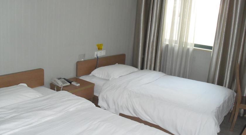 Отель Super 8 Hotel Shanghai Hongqiao Airport Beidi Road