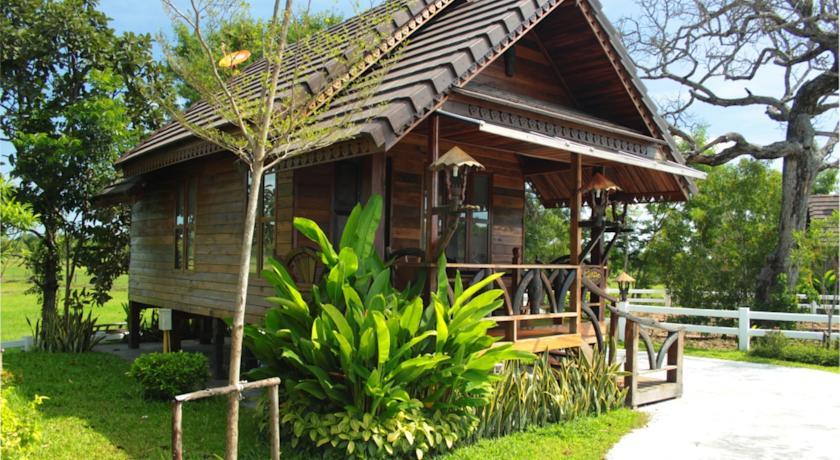 Отель Ruanrattakarn Resort