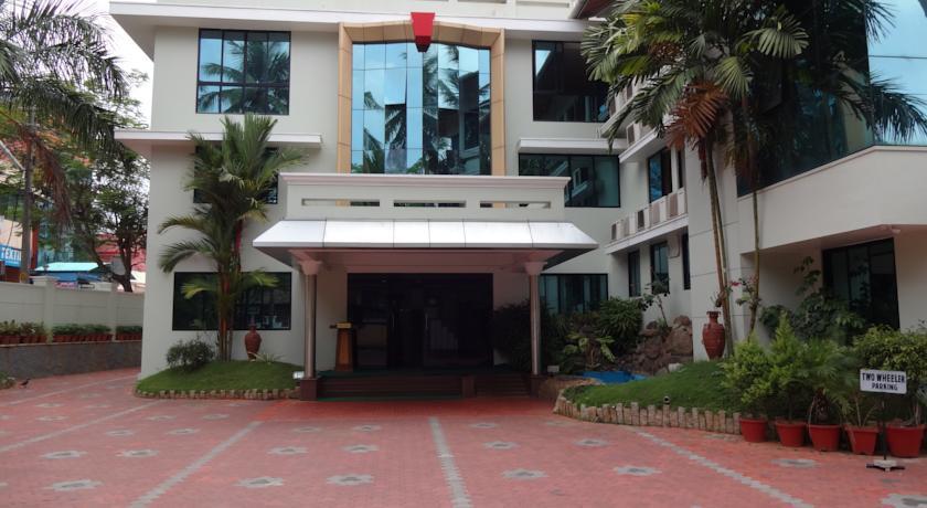 Отель Hotel Sabari Park
