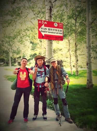 Хостел Wutaishan Runaway Youth Hostel