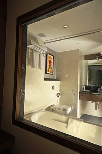 JM Four Hotel