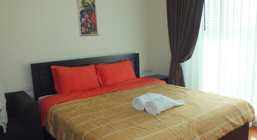 Апартаменты Kotobuki Place Condominium