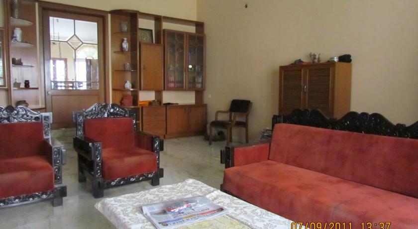 Отель GUEST INN Home Stay