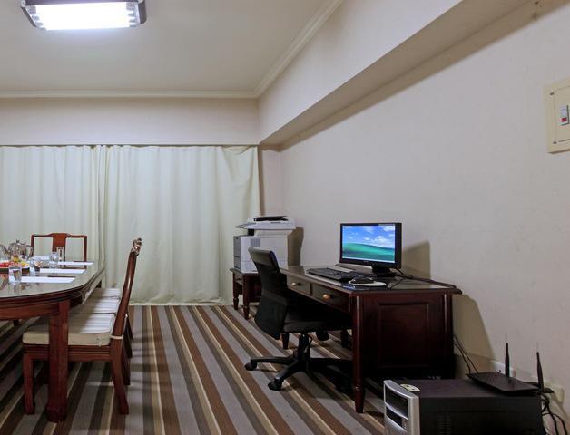 Отель Metro Hotel