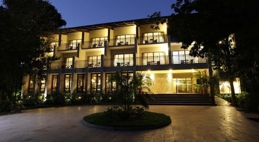 Отель DuSai Resort & Spa