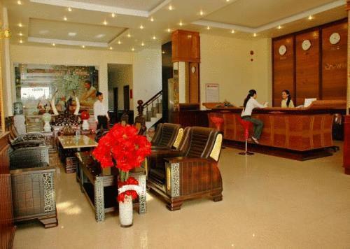 Crown Hotel