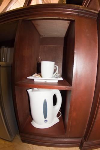 Отель The Pub Hotel