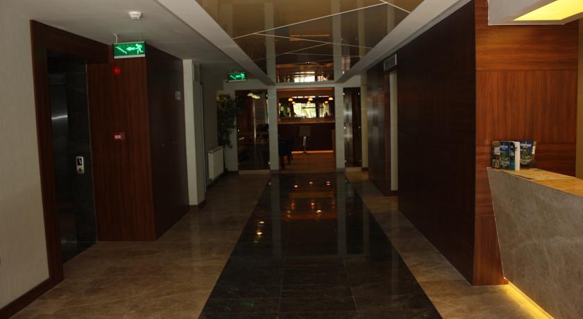 Отель Norton Hotel