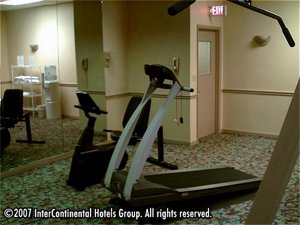 Отель Holiday Inn Express Wheeling-East
