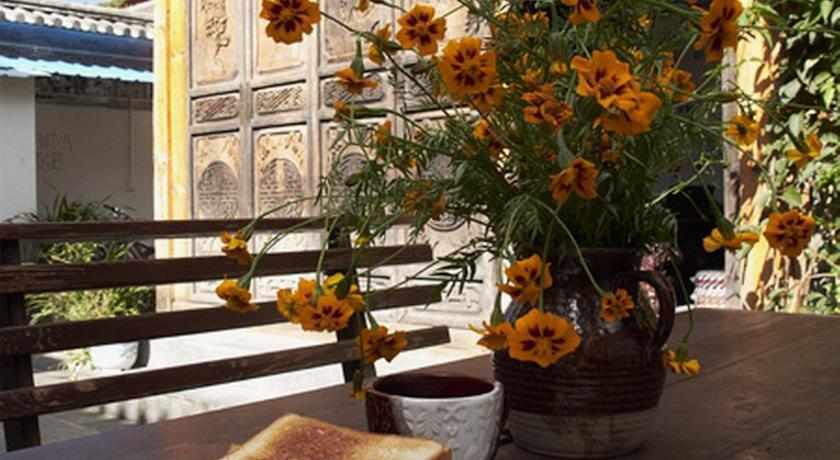 Хостел Lily Garden Hostel