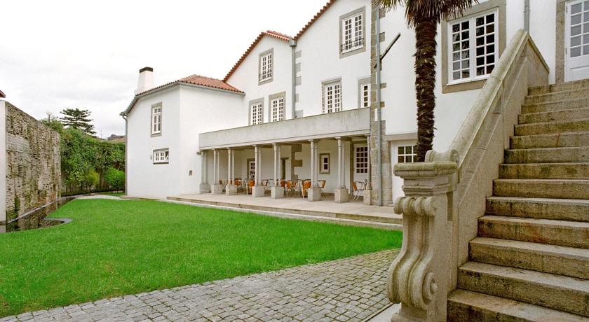 Отель Casa Melo Alvim