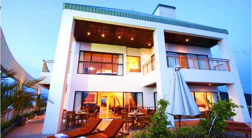 Вилла Luxury Penthouse Duplex in BangSaen, Thailand