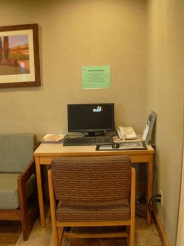 Отель Super 8 Federal Way