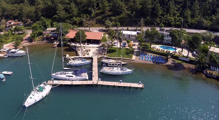 Отель Cennet Marine Yacht Club