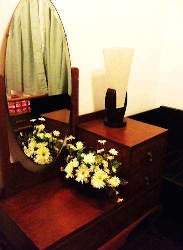 Gal Bangalawa (Rock Bungalow)