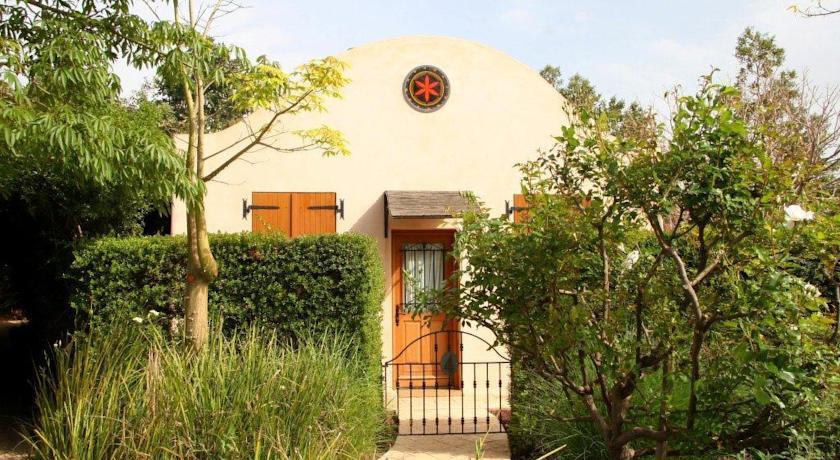 Апартаменты Pinchas & Gaston Holiday Home