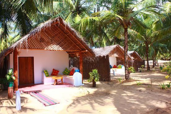 Отель Rosaanne Beach Hotel