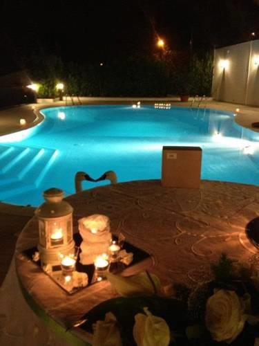 Отель Hotel Pineta Ristorante Castello