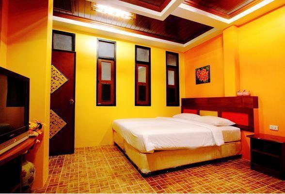 Baan Tippada Phuket