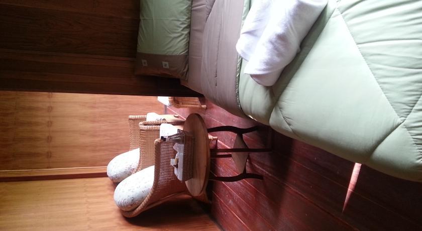 Отель The Giant Chiangmai