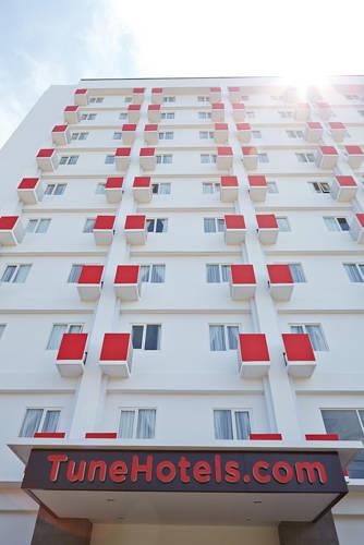 Отель Tune Hotel Solo